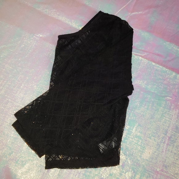 Black sheer long sleeved crop top - Picture 2 of 5